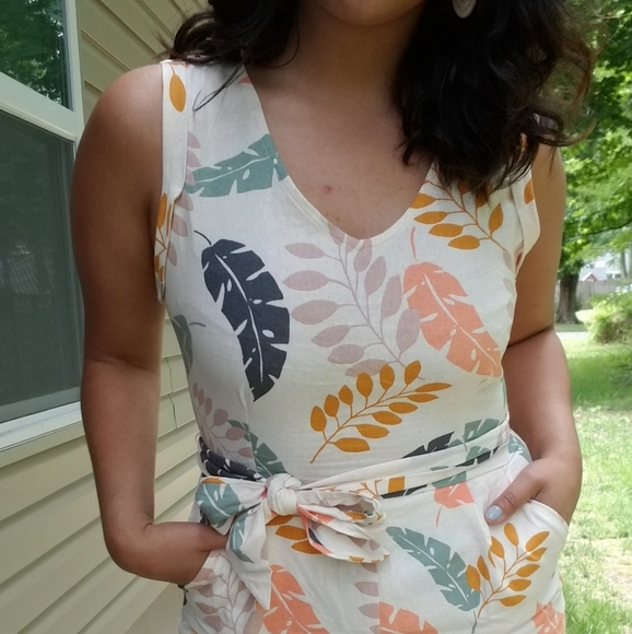 AVANT-GARDE CREAM LEAF PRINT JUMPSUIT - Picture 6 of 9